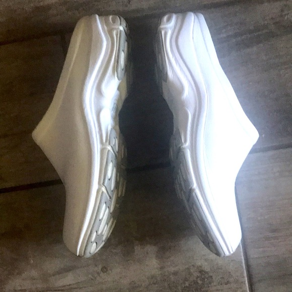 Remedy clogs. - Picture 3 of 5